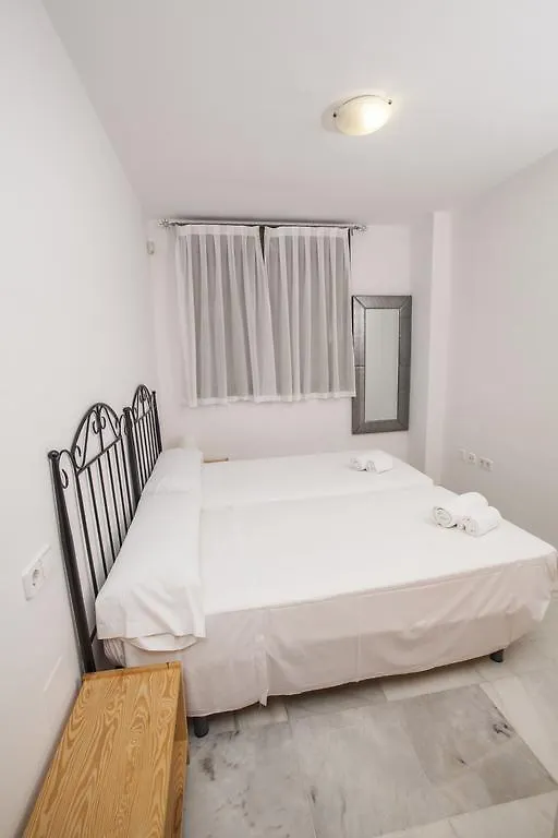 Apartamentos Turisticos Resort De Nerja Lägenhet