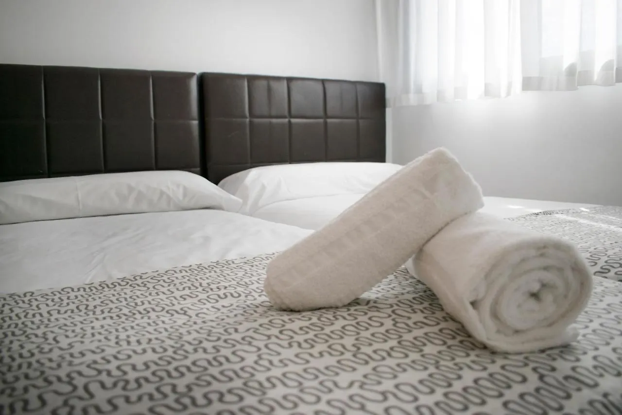 Apartamentos Turisticos Resort De Nerja Spagna
